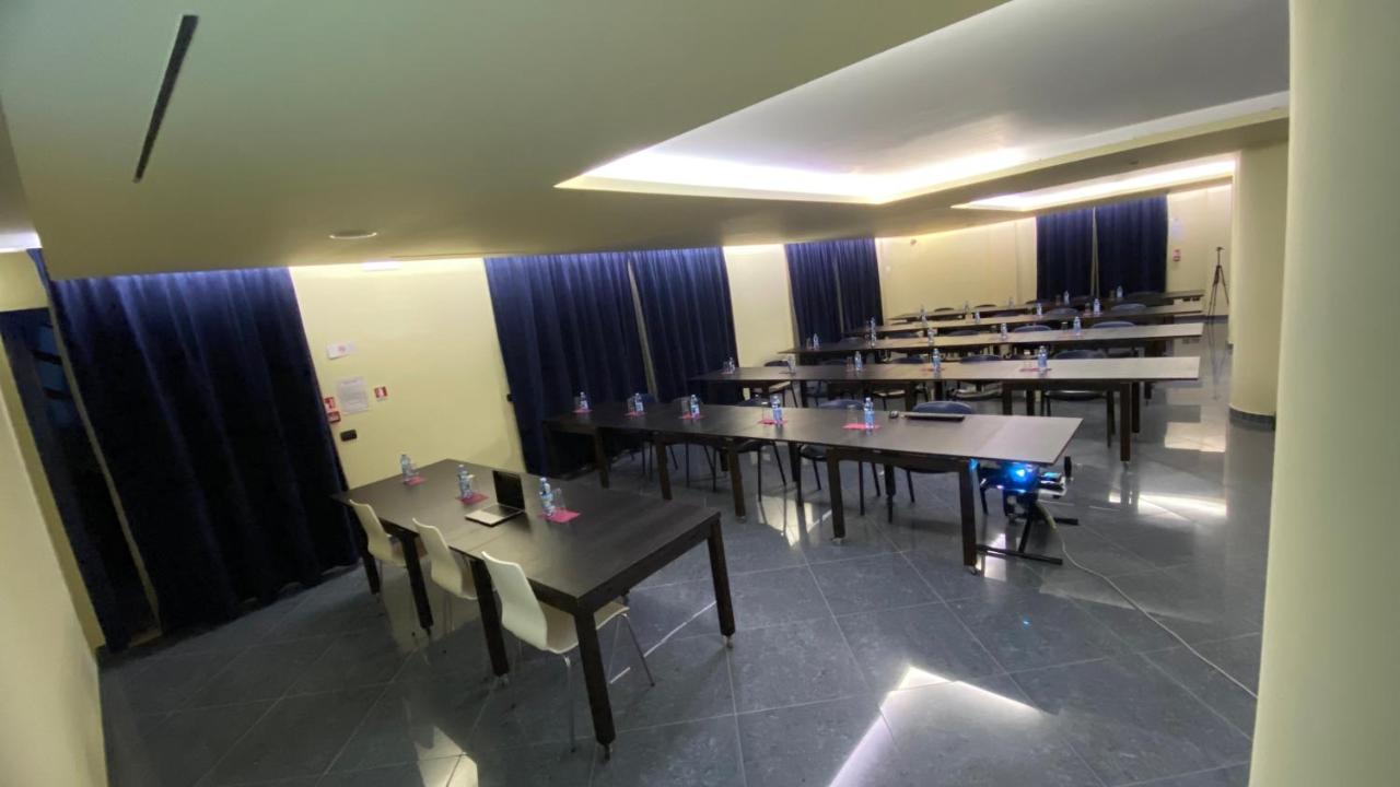 Blu Residence - Hotel Nel Salento Casarano Buitenkant foto